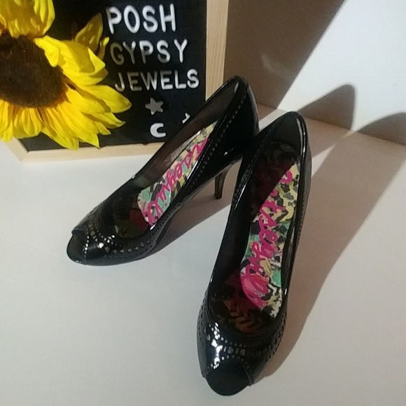 Betseyville Peck Heels Retail $144 - Picture 4 of 5